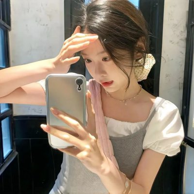 窗外是冬寂海报